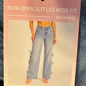 NWT Bow Open Slit Wide Leg Jeans